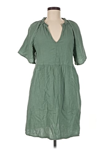 Old Navy Casual Dress (view 1)