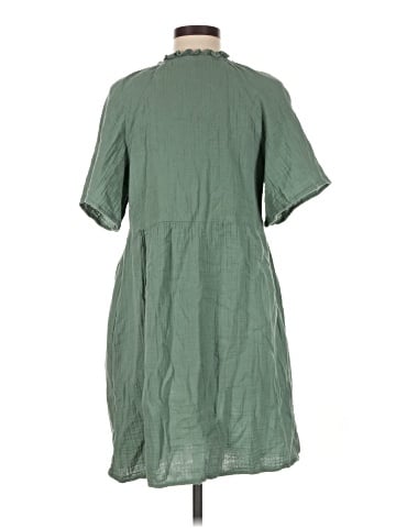 Old Navy Casual Dress (view 2)