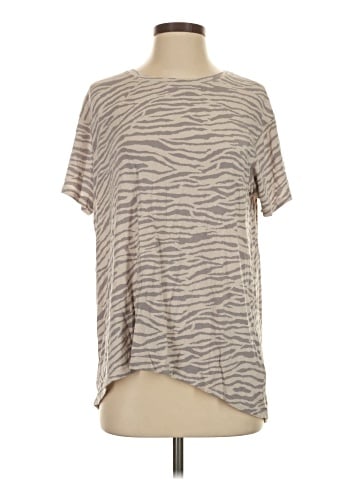 American Eagle Outfitters Short Sleeve T-Shirt (view 1)