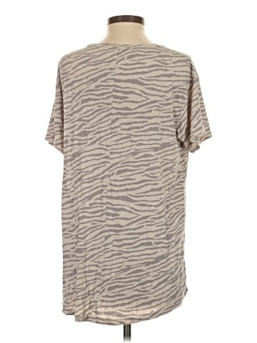 American Eagle Outfitters Short Sleeve T-Shirt (view 2)