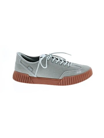 KIZIK Sneakers (view 1)