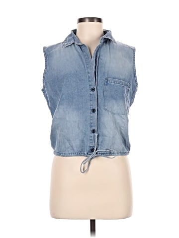 Heartloom Sleeveless Button-Down Shirt (view 1)