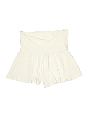 Moda International Shorts (view 1)