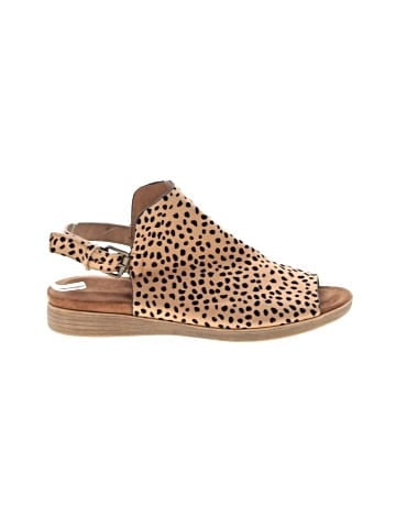 Pierre Dumas Sandals (view 1)