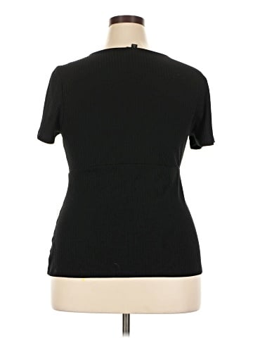 Torrid Short Sleeve Top (view 2)