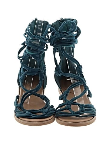 Breckelle's Sandals (view 2)