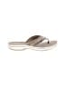 Clarks Tan Flip Flops Size 9 - photo 1