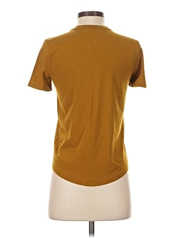 Lululemon Athletica Short Sleeve Turtleneck (view 2)