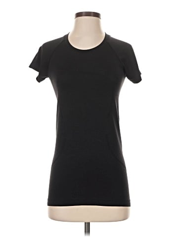 Lululemon Athletica Short Sleeve T-Shirt (view 1)