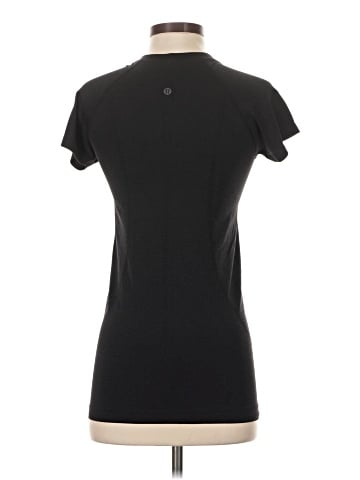 Lululemon Athletica Short Sleeve T-Shirt (view 2)