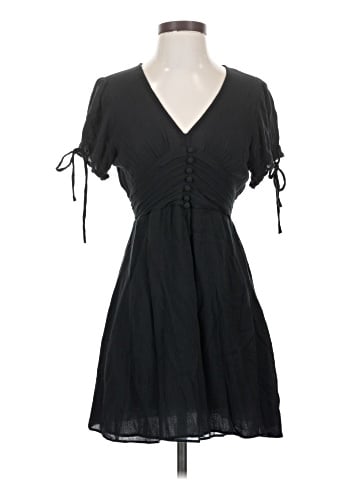 Urban Outfitters Casual Dress (view 1)