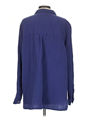 Jessica Simpson Long Sleeve Button-Down Shirt (view 2)