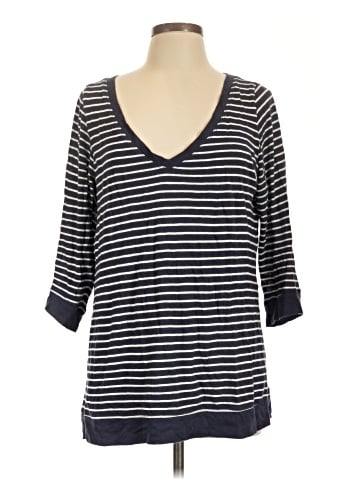 Torrid 3/4 Sleeve Top (view 1)