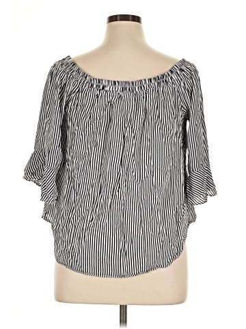 Old Navy 3/4 Sleeve Blouse (view 2)