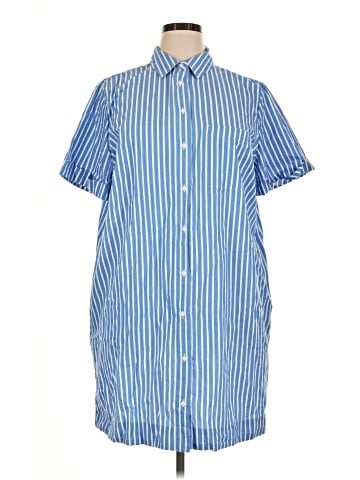 Old Navy Casual Dress (view 1)
