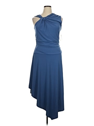 Abercrombie & Fitch Cocktail Dress (view 1)