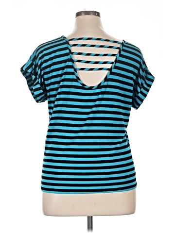 Unbranded Short Sleeve T-Shirt (view 2)