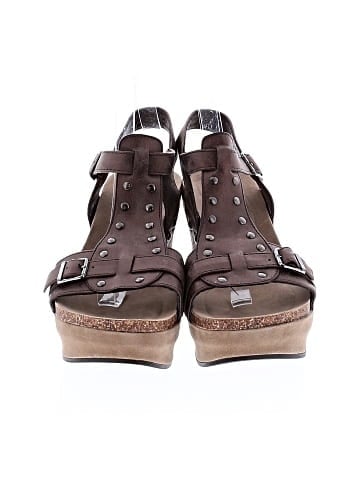 Pierre Dumas Wedges (view 2)
