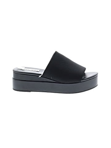Born Crown Wedges (view 1)