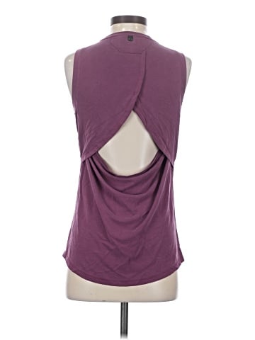 Under Armour Sleeveless T-Shirt (view 2)