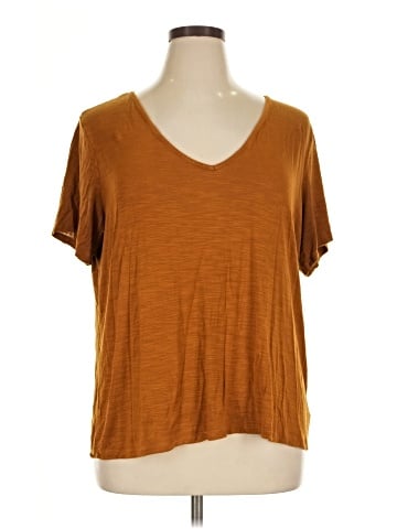 Old Navy Short Sleeve T-Shirt (view 1)