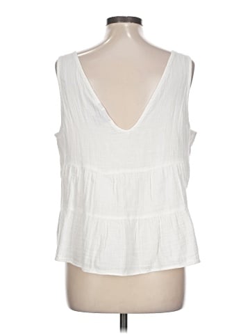 Gap Sleeveless Blouse (view 2)