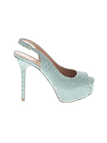 Pour La Victoire Heels (view 1)