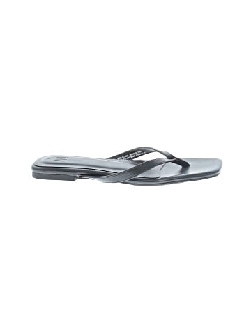 Gap Flip Flops (view 1)