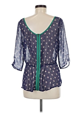 Eyeshadow 3/4 Sleeve Blouse (view 2)