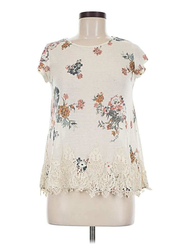 Pre-owned Xhilaration Short Sleeve T-shirt In Ivory