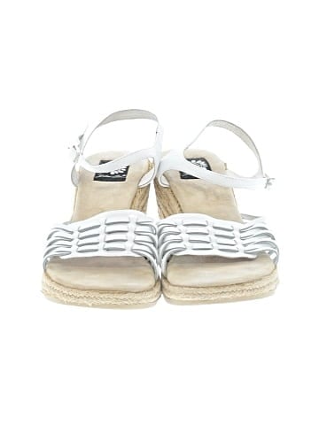Yellow Box Wedges (view 2)