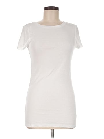 Old Navy Short Sleeve T-Shirt (view 1)