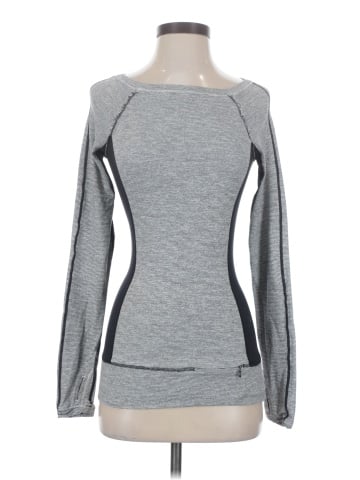 Lululemon Athletica Long Sleeve T-Shirt (view 1)