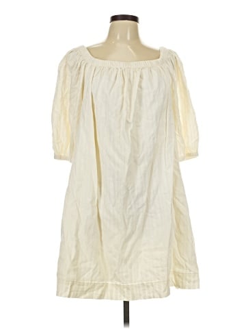 Old Navy Casual Dress (view 1)