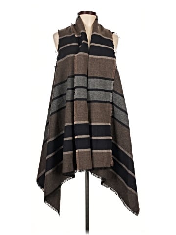 BB Dakota Poncho (view 1)
