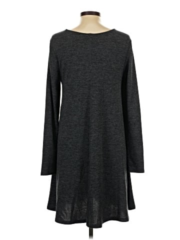 Old Navy Casual Dress (view 2)