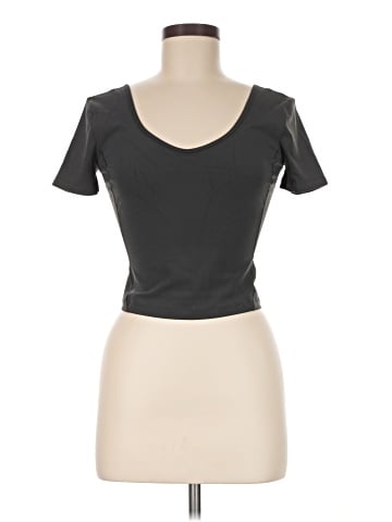 Lululemon Athletica Short Sleeve T-Shirt (view 1)