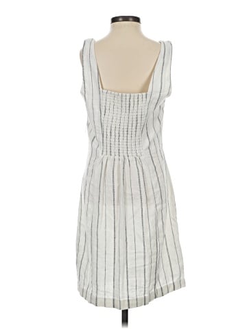 Old Navy Casual Dress (view 2)