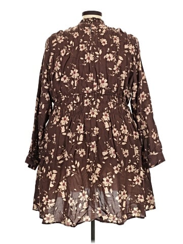 Torrid 3/4 Sleeve Blouse (view 2)