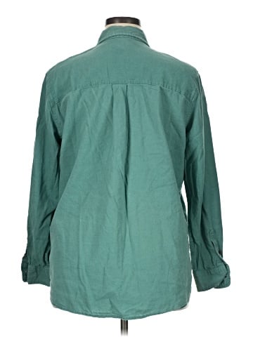 Universal Thread Long Sleeve Button-Down Shirt (view 2)