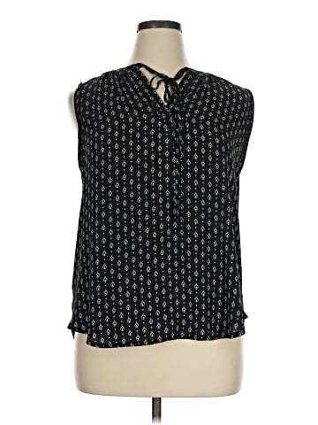 Ann Taylor LOFT Sleeveless Button-Down Shirt (view 1)
