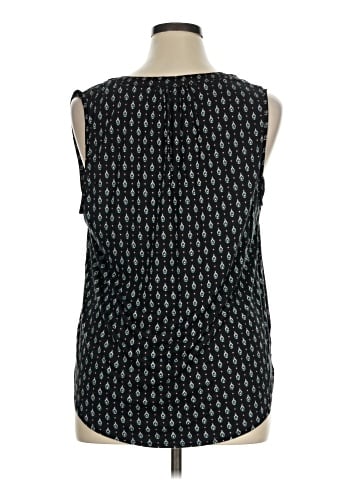Ann Taylor LOFT Sleeveless Button-Down Shirt (view 2)