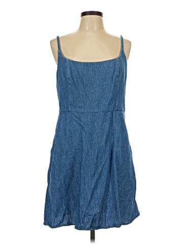 Old Navy Casual Dress (view 1)