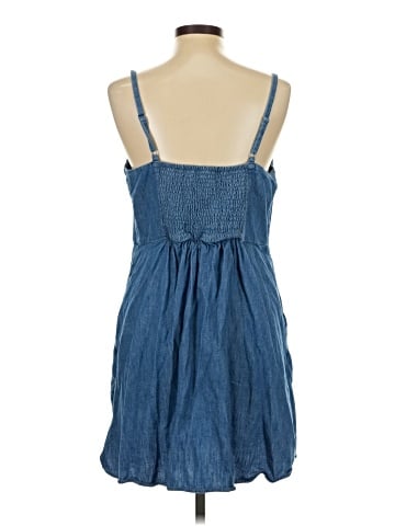 Old Navy Casual Dress (view 2)