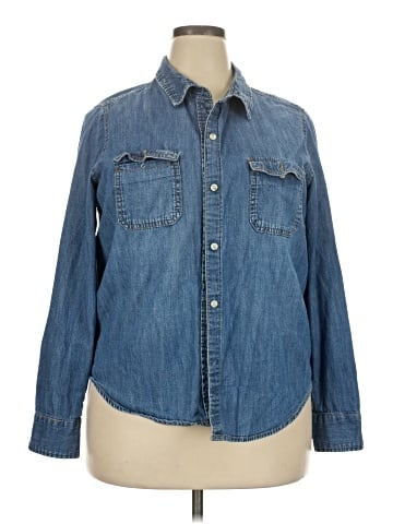 Universal Thread Long Sleeve Button-Down Shirt (view 1)