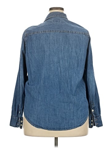 Universal Thread Long Sleeve Button-Down Shirt (view 2)