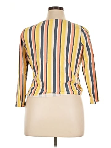 Eyeshadow 3/4 Sleeve Top (view 2)