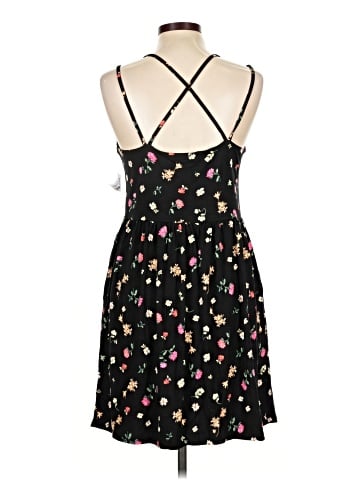 Old Navy Casual Dress (view 2)