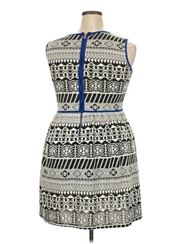 Xhilaration Casual Dress (view 2)