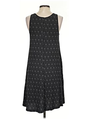 Old Navy Casual Dress (view 2)